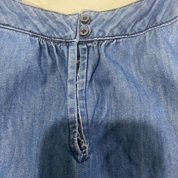 EST 1946 Top  Womens 18/20W Blue Sleeveless Denim Embroidered Front - Picture 5 of 12